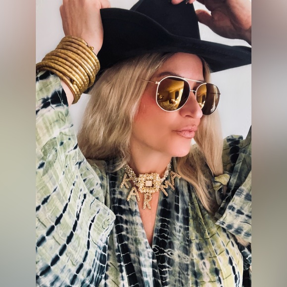 Loutus Kimono featuring sustainable Silk size large for the Queens  10 to 14 - Picture 6 of 17